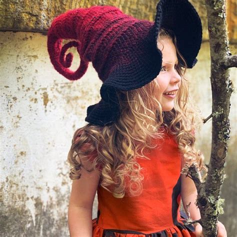 Make a Statement with an Entwined Crochet Witch Hat